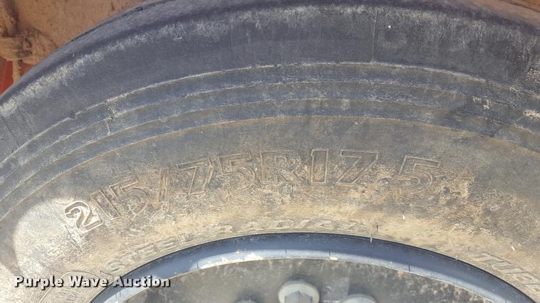 image for item L1512 2013 Ditch Witch FX30 vacuum trailer