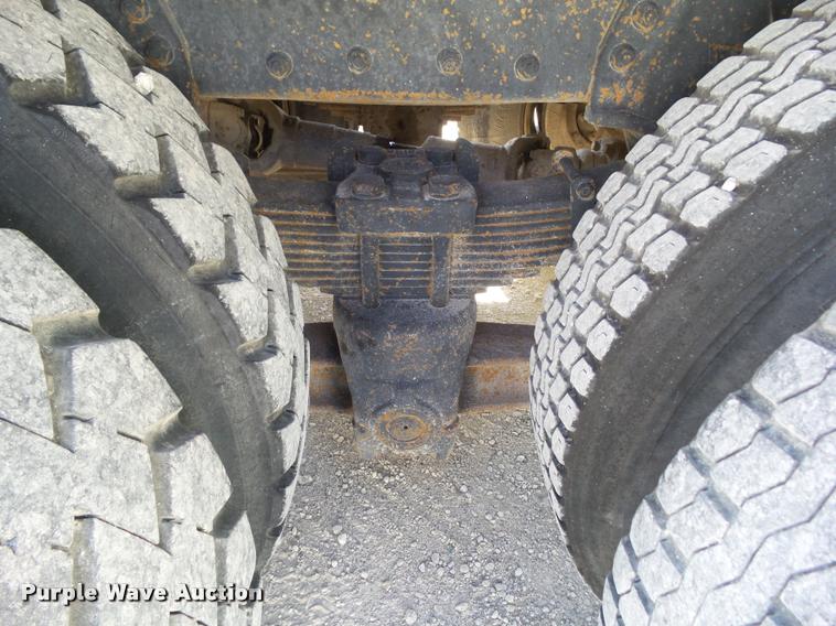 image for item L5629 1992 Mack RD688S dump truck