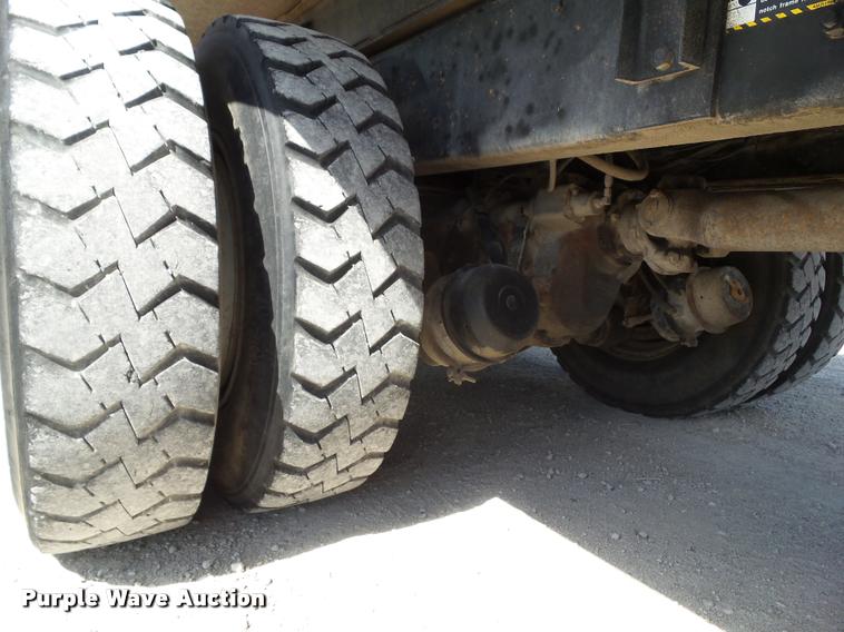 image for item L5629 1992 Mack RD688S dump truck