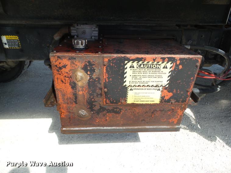 image for item L5629 1992 Mack RD688S dump truck