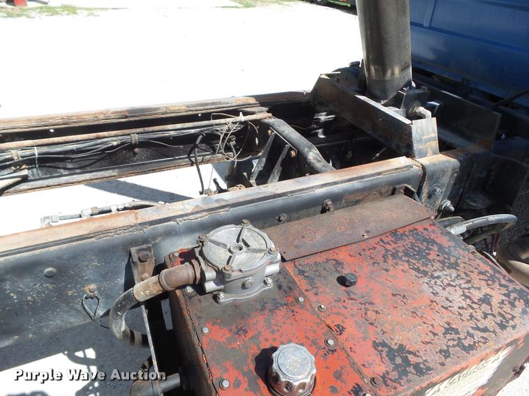 image for item L5629 1992 Mack RD688S dump truck