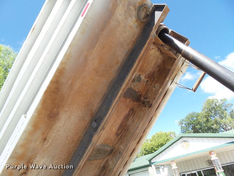 image for item L5629 1992 Mack RD688S dump truck