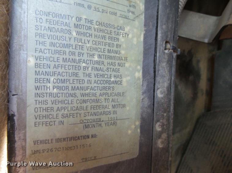 image for item L5629 1992 Mack RD688S dump truck