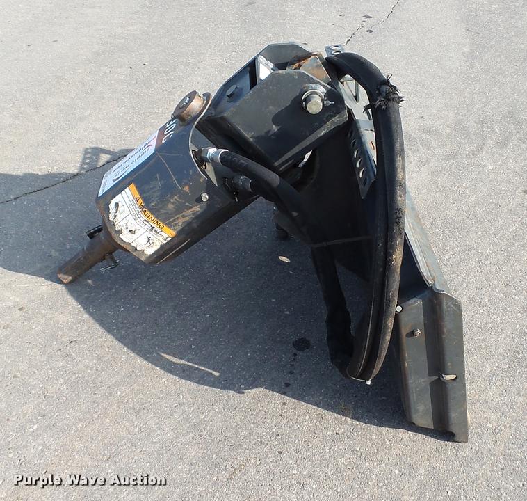 image for item DB8181 2012 Bobcat 30C auger