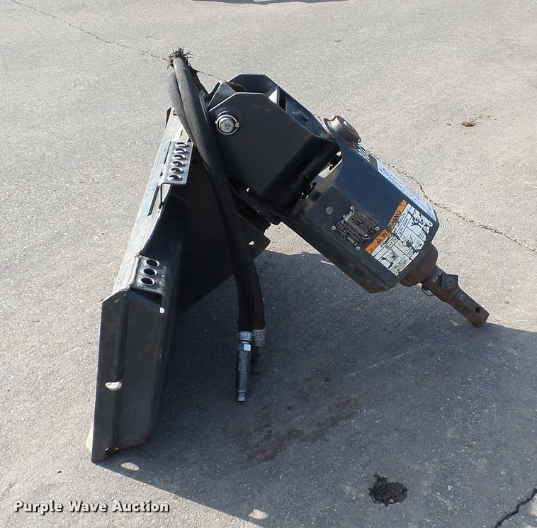image for item DB8181 2012 Bobcat 30C auger