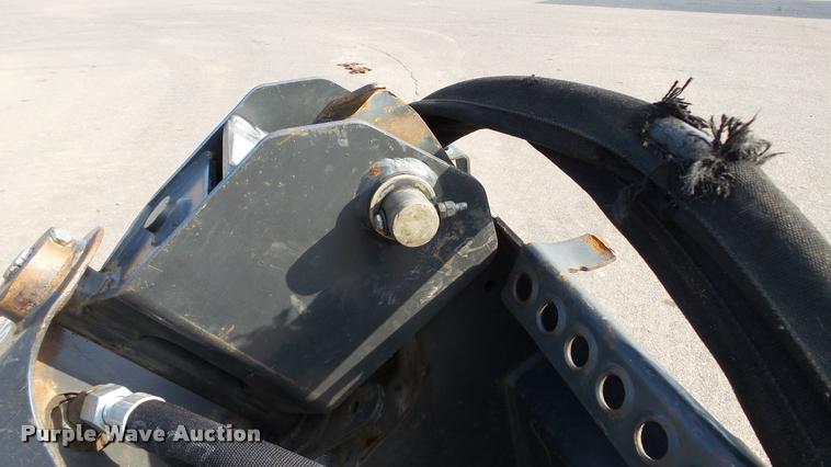 image for item DB8181 2012 Bobcat 30C auger