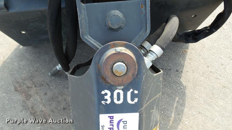 image for item DB8181 2012 Bobcat 30C auger