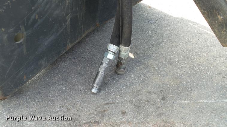 image for item DB8181 2012 Bobcat 30C auger