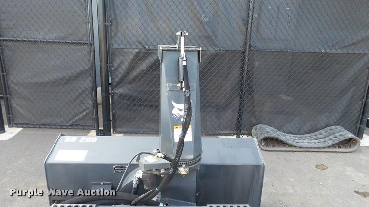 image for item DB8182 2014 Bobcat SB200X60 snow blower