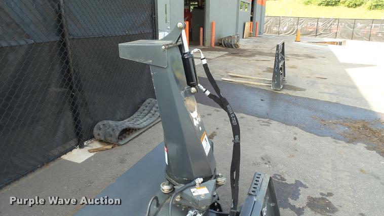 image for item DB8182 2014 Bobcat SB200X60 snow blower
