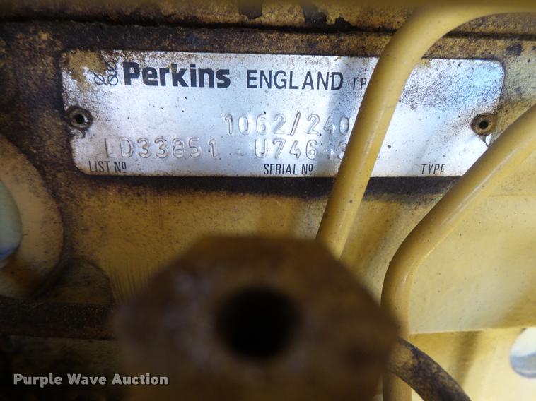 image for item DB8191 Vermeer BC1230 wood chipper