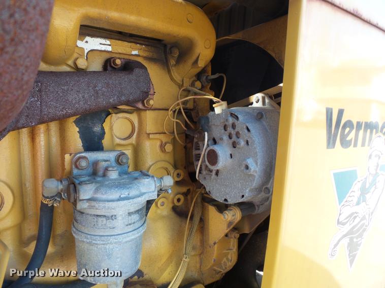 image for item DB8191 Vermeer BC1230 wood chipper