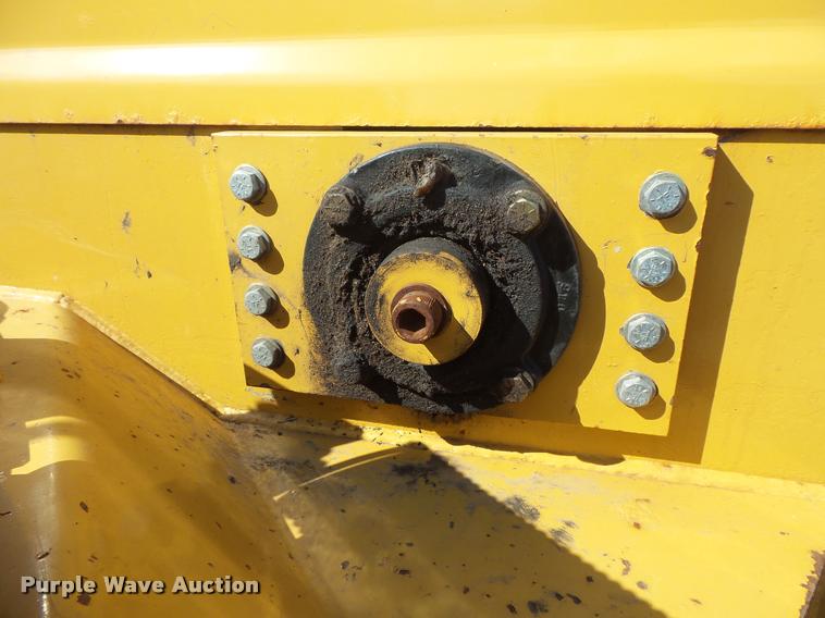 image for item DB8191 Vermeer BC1230 wood chipper