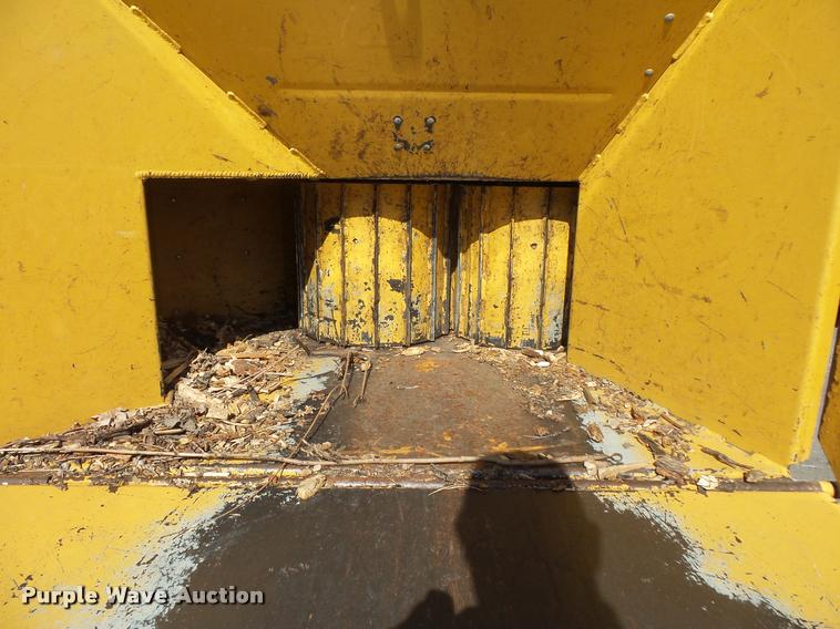 image for item DB8191 Vermeer BC1230 wood chipper