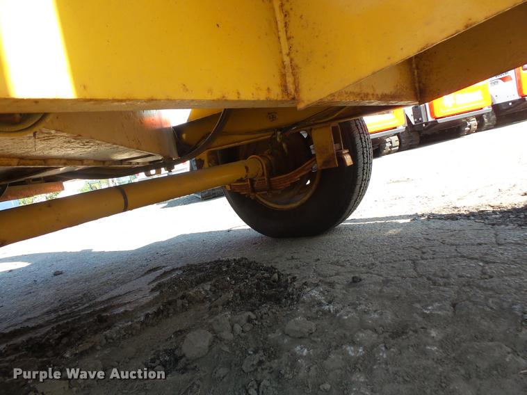 image for item DB8191 Vermeer BC1230 wood chipper