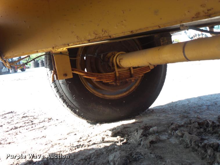 image for item DB8191 Vermeer BC1230 wood chipper