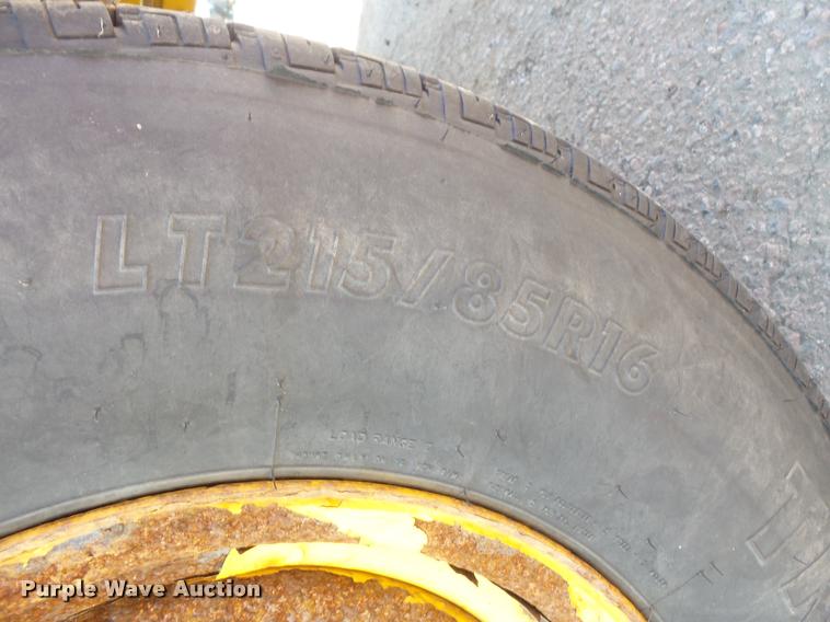 image for item DB8191 Vermeer BC1230 wood chipper