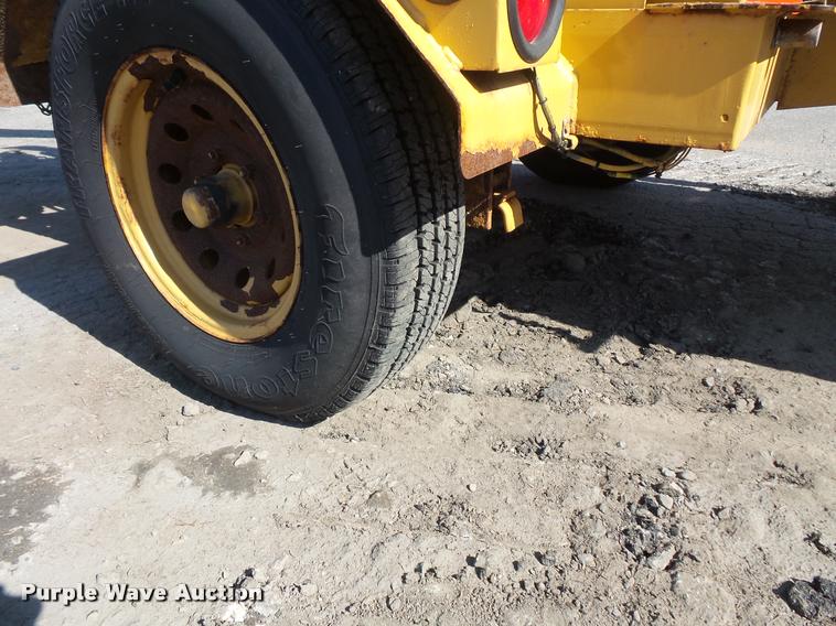 image for item DB8191 Vermeer BC1230 wood chipper