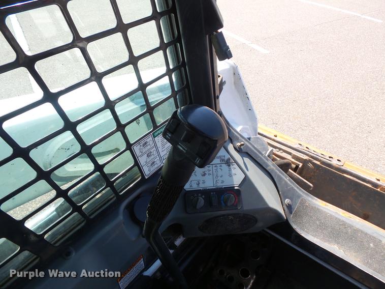 image for item DB8198 2014 Bobcat T550 skid steer