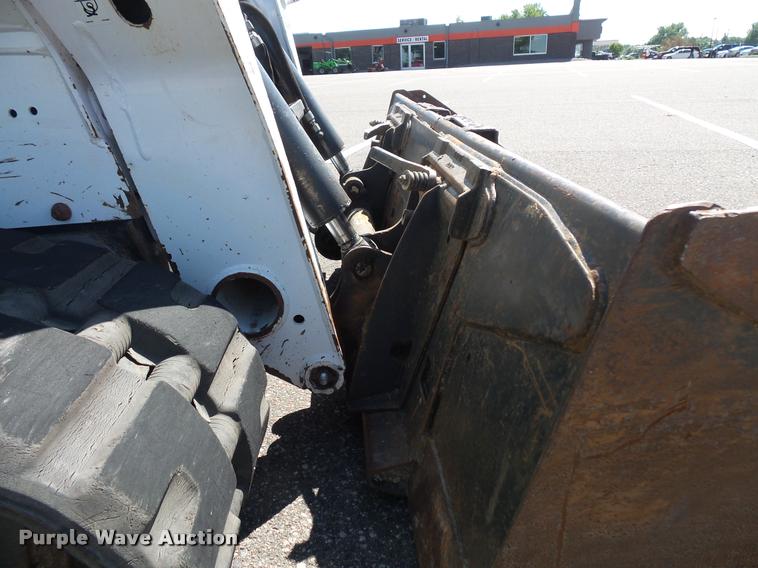 image for item DB8198 2014 Bobcat T550 skid steer