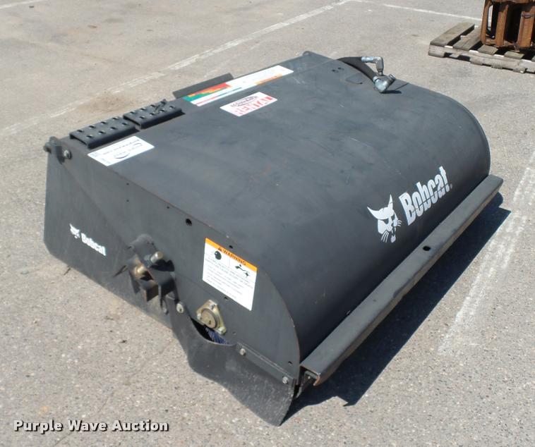 image for item DB8200 2016 Bobcat 60 skid steer sweeper