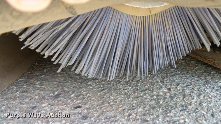 image for item DB8200 2016 Bobcat 60 skid steer sweeper