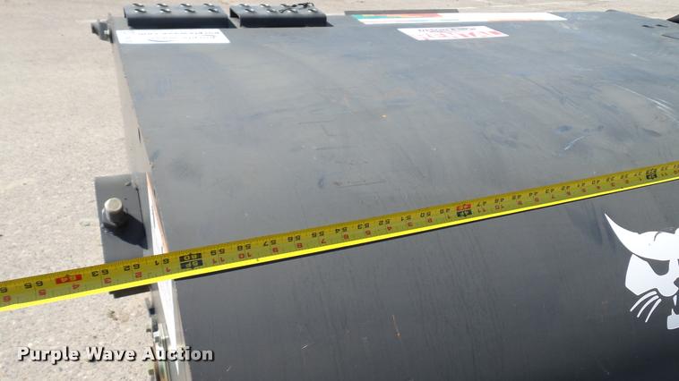 image for item DB8200 2016 Bobcat 60 skid steer sweeper