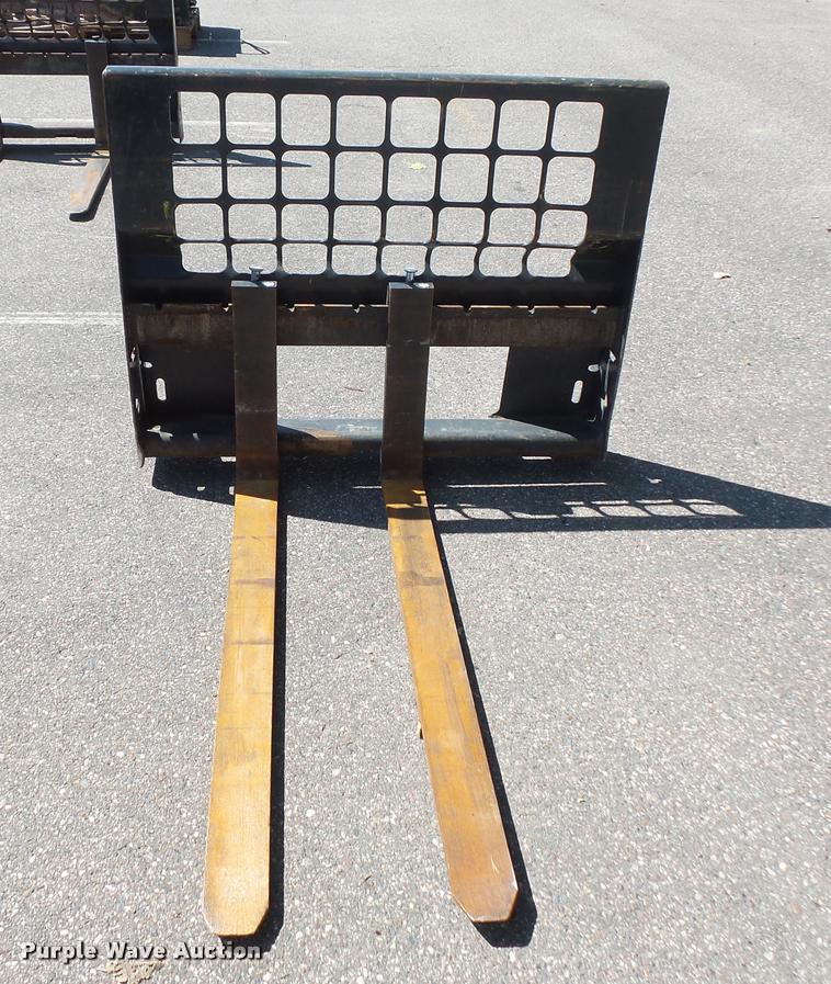 image for item DB8203 Bobcat skid steer pallet forks