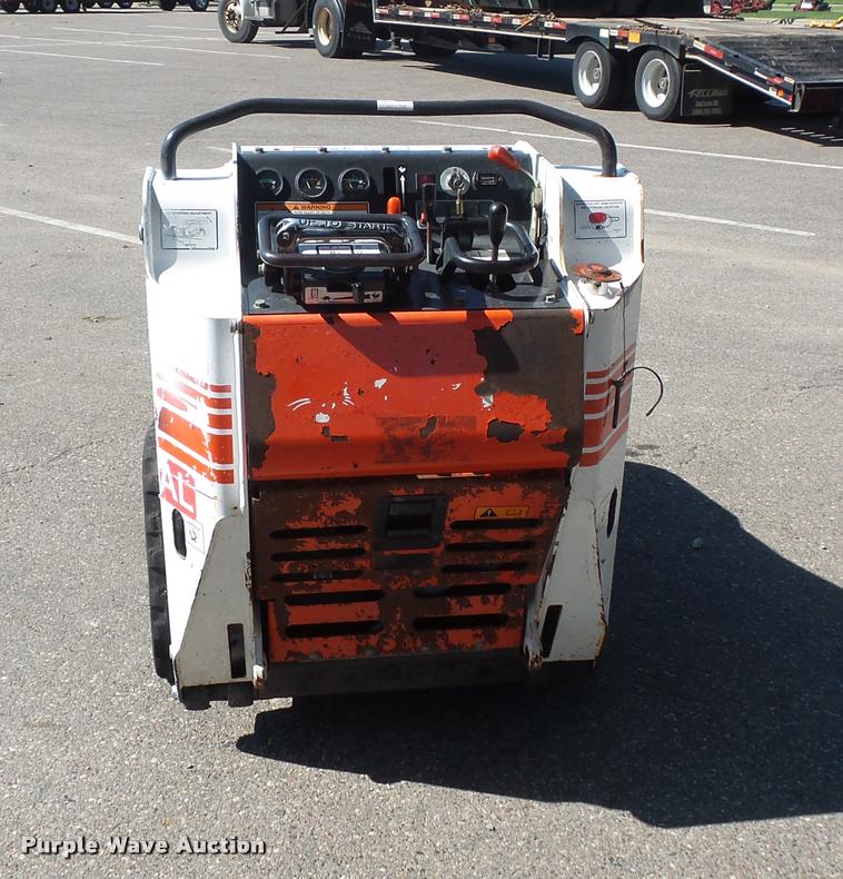 image for item DB8209 2012 Bobcat MT52 compact utility loader