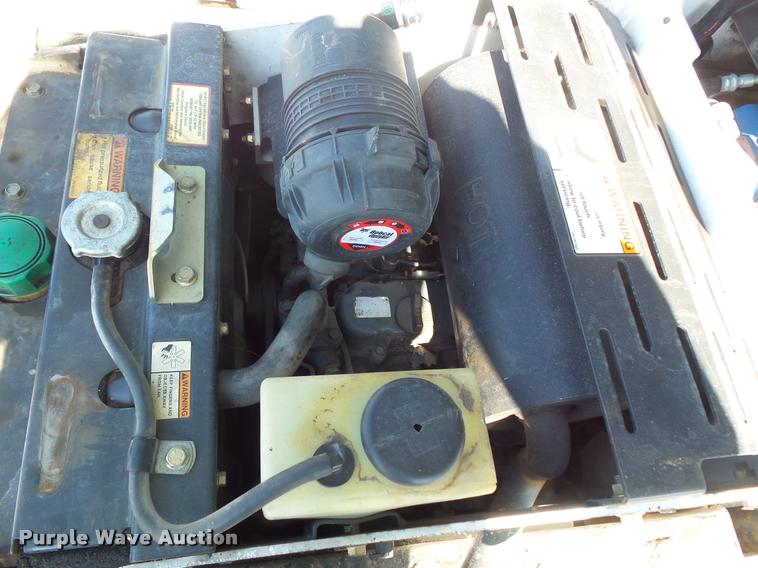 image for item DB8209 2012 Bobcat MT52 compact utility loader