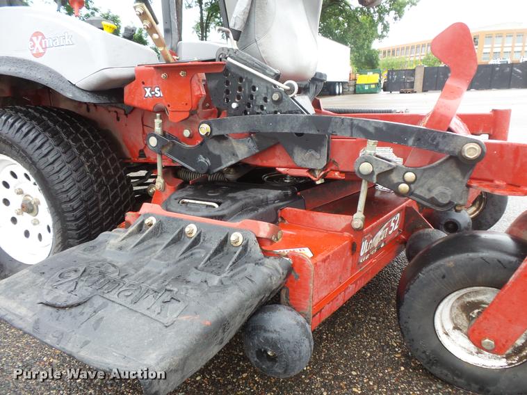 image for item DC2701 Exmark Lazer Z lawn mower