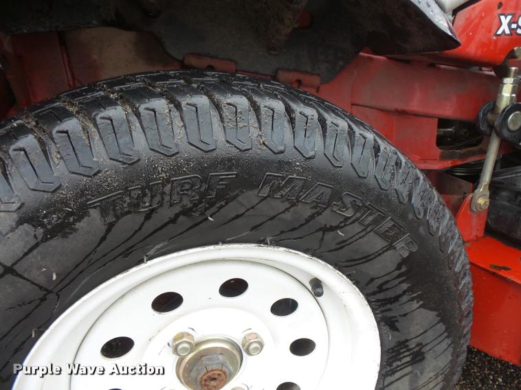 image for item DC2701 Exmark Lazer Z lawn mower