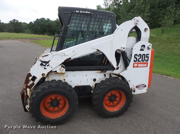 image for item DC2716 2008 Bobcat S205 skid steer