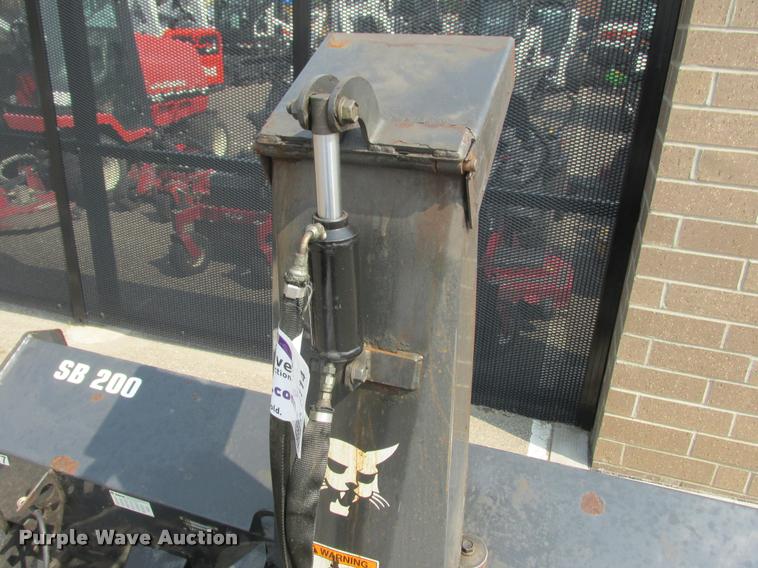 image for item K6114 Bocat SB200 snow blower