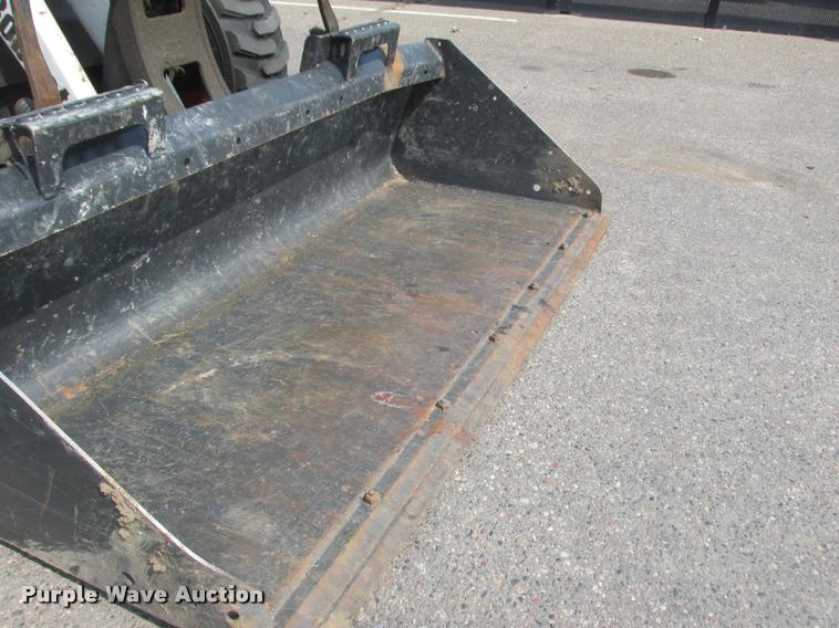 image for item K6115 2005 Bobcat Toolcat 5600 utility work machine