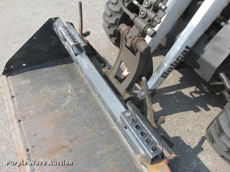 image for item K6115 2005 Bobcat Toolcat 5600 utility work machine