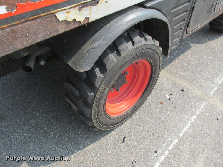 image for item K6115 2005 Bobcat Toolcat 5600 utility work machine