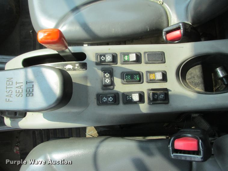 image for item K6115 2005 Bobcat Toolcat 5600 utility work machine