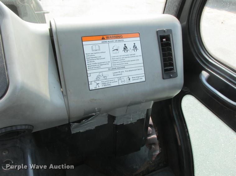 image for item K6115 2005 Bobcat Toolcat 5600 utility work machine