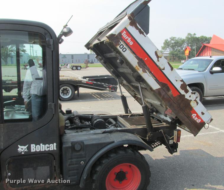 image for item K6115 2005 Bobcat Toolcat 5600 utility work machine