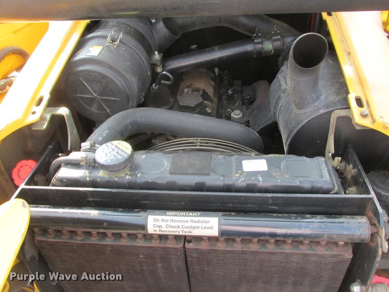 image for item K6116 2002 John Deere 250 skid steer