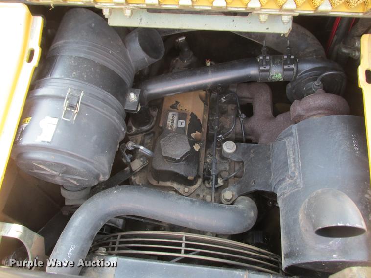 image for item K6116 2002 John Deere 250 skid steer