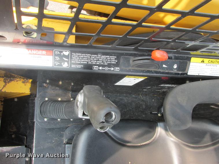 image for item K6116 2002 John Deere 250 skid steer