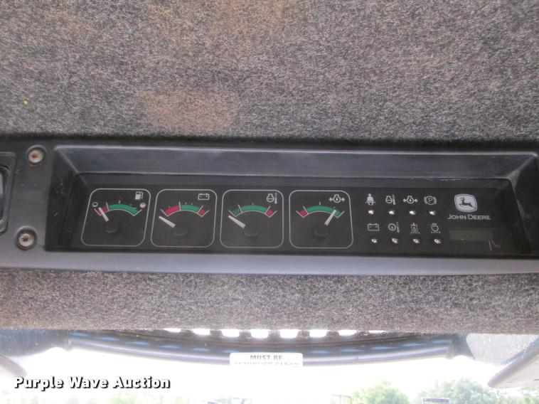 image for item K6116 2002 John Deere 250 skid steer