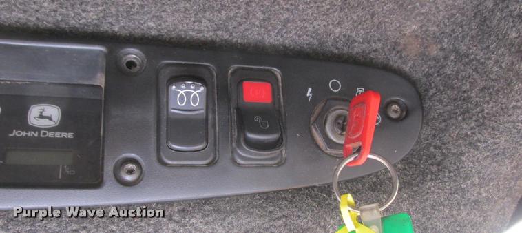 image for item K6116 2002 John Deere 250 skid steer