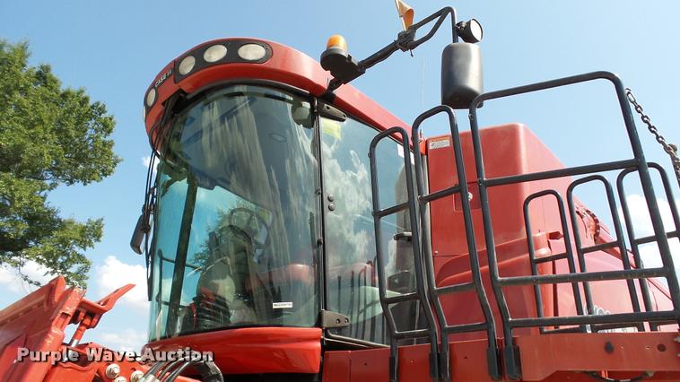 image for item DA1217 2010 Case IH 8120 AFS RWA combine