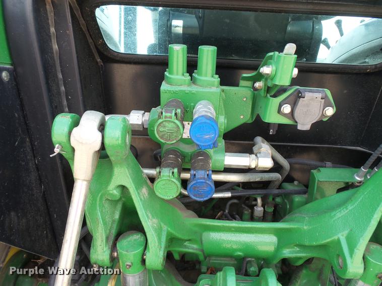 image for item DA2369 2009 John Deere 5095M MFWD tractor