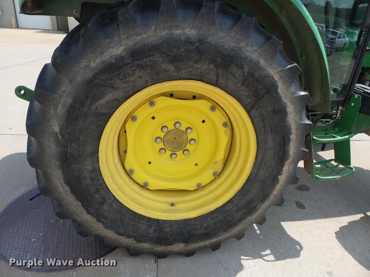 image for item DA2369 2009 John Deere 5095M MFWD tractor