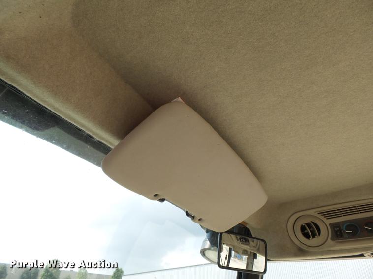 image for item DA2369 2009 John Deere 5095M MFWD tractor