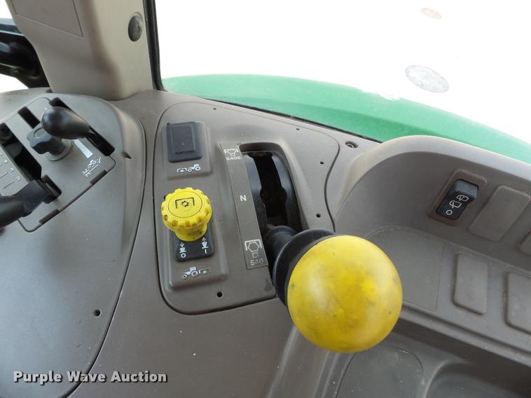 image for item DA2369 2009 John Deere 5095M MFWD tractor